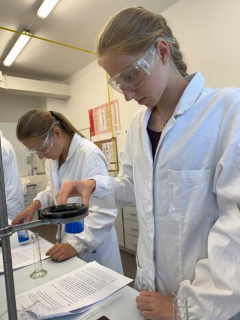 Veľké laboratórne cvičenie na Fakulte prírodných vied UMB